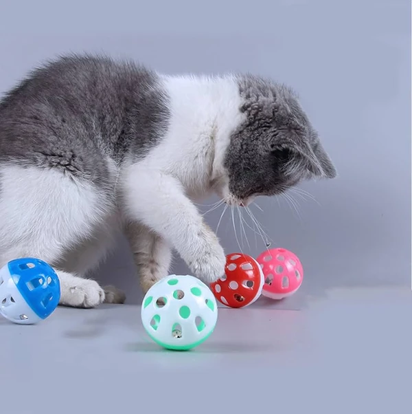 68cb5f40_plastic-balls-with-bells-pet-toy-4-balls